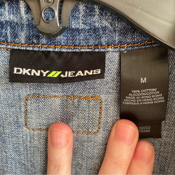 Cool EUC Vintage DKNY Y2K Denim Jacket Size M - Picture 4 of 9